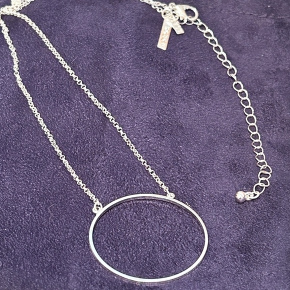 ✨Beautiful Delicate Rare Lele Sadoughi Silver Circle Necklace - Picture 5 of 16